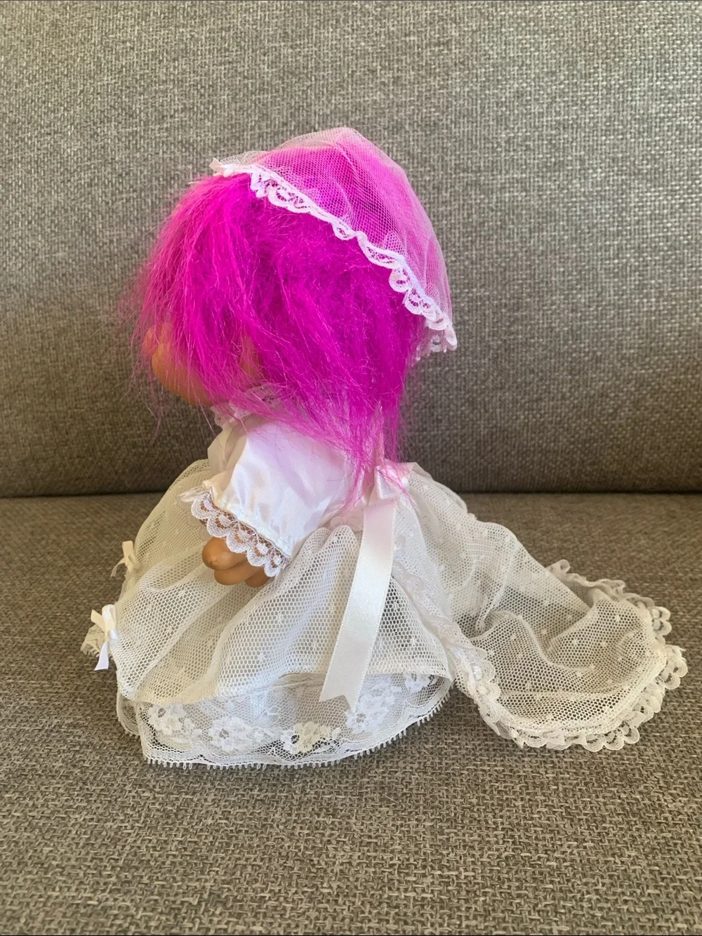 Vintage 90s Russ Pink-Haired Wedding Troll Doll with Dress Veil Bouquet 7”